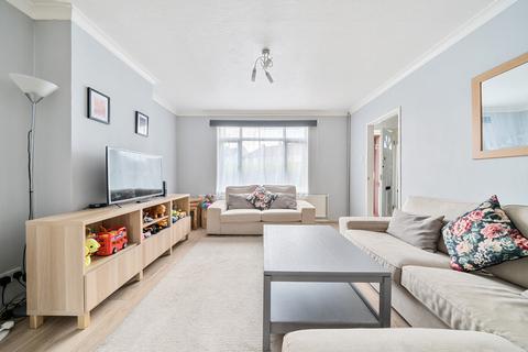 3 bedroom end of terrace house for sale, Bromhedge, London