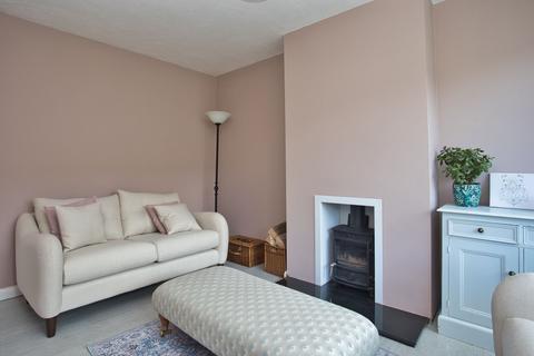 2 bedroom terraced house for sale, Manor Road, Dover, CT17