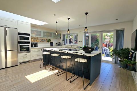 34 Jersey Road, Hounslow, TW5 0TX