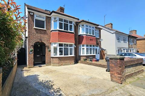 4 bedroom semi-detached house for sale, Jersey Road,  Hounslow, TW5