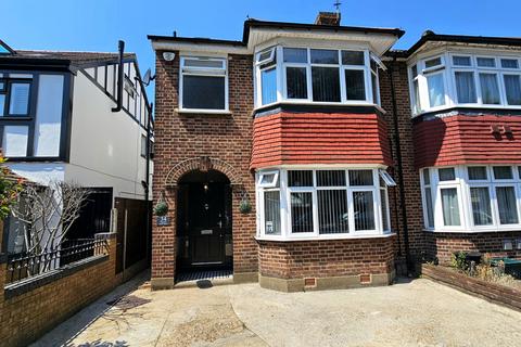 4 bedroom semi-detached house for sale, Jersey Road,  Hounslow, TW5
