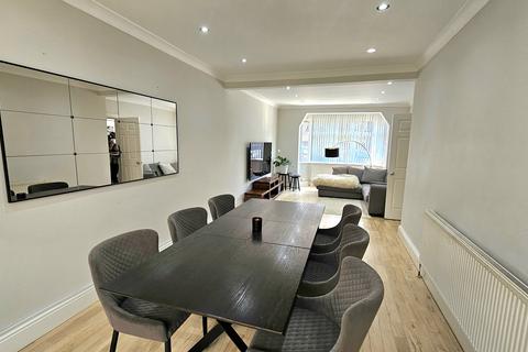 34 Jersey Road, Hounslow, TW5 0TX