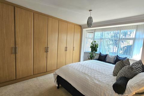 34 Jersey Road, Hounslow, TW5 0TX