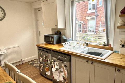 2 bedroom terraced house for sale, Vine Street, Cleckheaton, West Yorkshire, BD19
