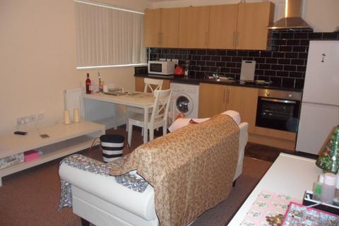 2 bedroom flat to rent, Walsgrave Road, Stoke CV2