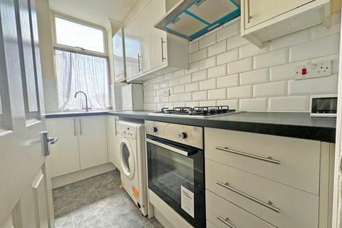 3 bedroom terraced house for sale, Birkbeck Road, Ilford, Essex, IG2