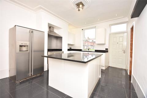 4 bedroom end of terrace house for sale, East Park Parade, Leeds