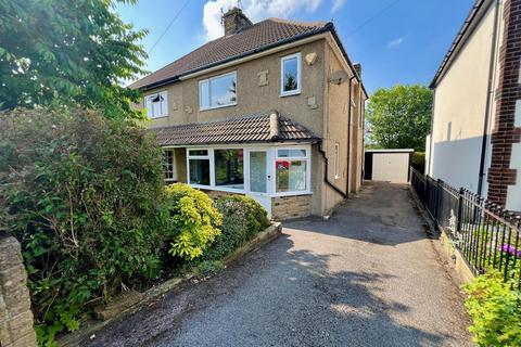 3 bedroom semi-detached house for sale, Nab Wood Grove, Shipley BD18