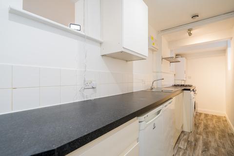 2 bedroom apartment to rent, 1 Kingston Terrace, Leeds, LS2 9BW