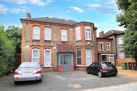 2 bedroom flat for sale, Flat 6, 92 Aldborough Road South, Ilford