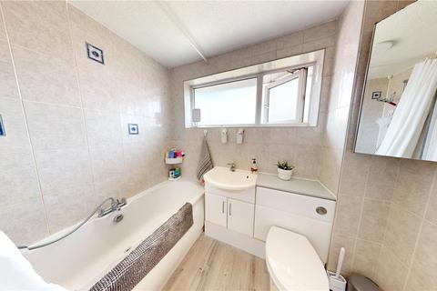 18 Deben, East Tilbury, Tilbury, RM18 8RG