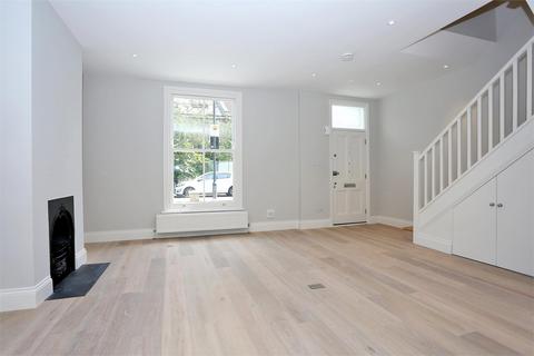 3 bedroom terraced house to rent, Bradmore Park Road, Hammersmith W6