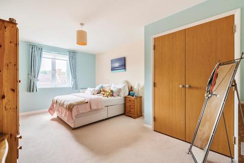 2 bedroom flat for sale, Amersham,  Buckinghamshire,  HP7