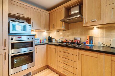 2 bedroom flat for sale, Amersham,  Buckinghamshire,  HP7