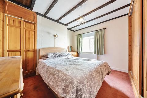 28 Lancaster Road, Uxbridge, UB8 1AP