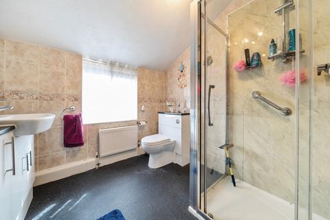 28 Lancaster Road, Uxbridge, UB8 1AP