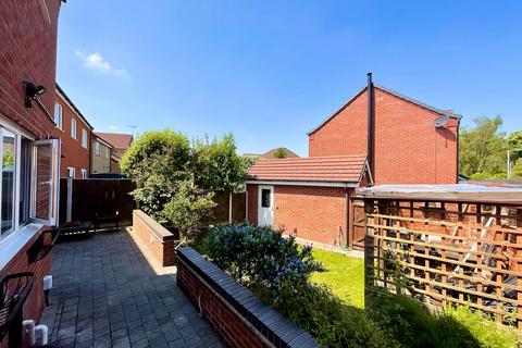 4 bedroom detached house for sale, Woodrow Way, Chesterton, ST5