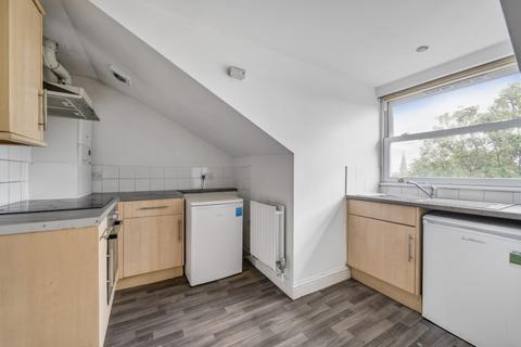1 bedroom apartment to rent, Oakfield Road London SE20