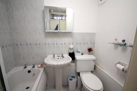 85 Dovedale Close, Harefield, Uxbridge, UB9 6DQ