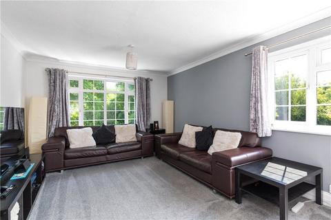 2 bedroom apartment for sale, Grange Wood Court, Leeds, LS16