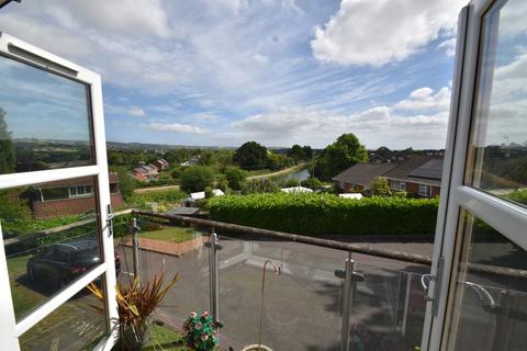 1 bedroom flat for sale, Canal Hill, Tiverton, Devon, EX16