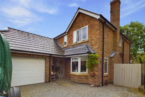 4 bedroom detached house for sale, The Orchard, Leven, Beverley, HU17 5QA