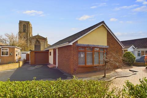 2 bedroom detached bungalow for sale, Church Road, Wawne, Hull, HU7 5XJ