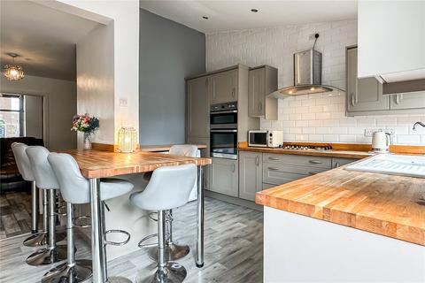 188 Foxdenton Lane, Chadderton, Oldham, OL9 9QR