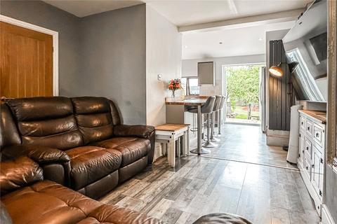 188 Foxdenton Lane, Chadderton, Oldham, OL9 9QR