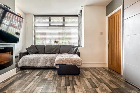 188 Foxdenton Lane, Chadderton, Oldham, OL9 9QR