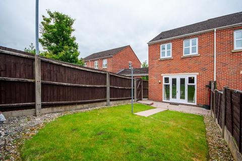 2 bedroom end of terrace house for sale, Willett Avenue, Burntwood, WS7