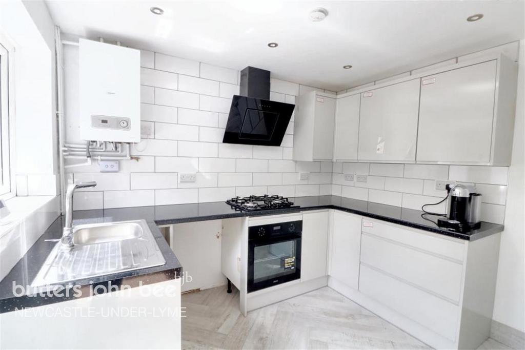 Daleview Drive, Silverdale 3 bed detached house to rent £950 pcm (£