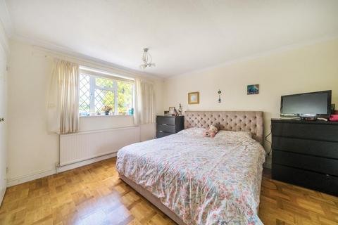 4 bedroom detached bungalow for sale, Widmer End,  Buckinghamshire,  HP15