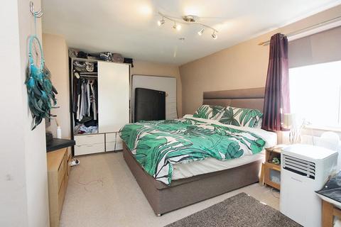 39 Mayfield Crescent, Lower Stondon, Henlow, SG16 6LE