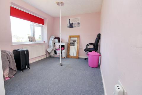 39 Mayfield Crescent, Lower Stondon, Henlow, SG16 6LE
