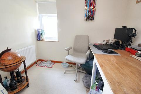 39 Mayfield Crescent, Lower Stondon, Henlow, SG16 6LE