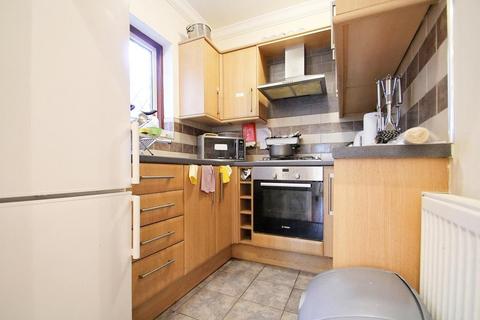 House share to rent, Bath Road, West Drayton UB7