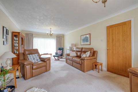 4 bedroom detached house for sale, Avenue Road, Astwood Bank, Redditch B96 6AT