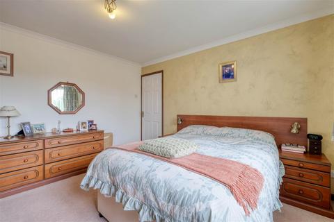 77 Avenue Road, Astwood Bank, Redditch, B96 6AT