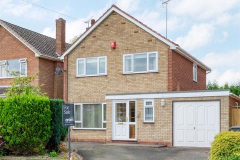 3 bedroom detached house for sale, Downsell Road, Webheath, Redditch B97 5RT