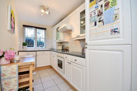 1 bedroom flat for sale, Brompton Park Crescent, West Brompton, London, SW6