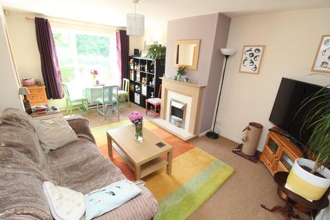 2 bedroom end of terrace house for sale, Featherstone Drive, Leicester LE2