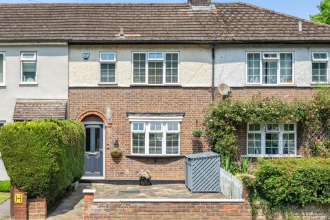 3 bedroom terraced house for sale, Herne Road, Bushey