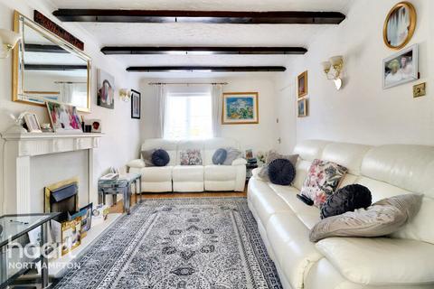 14 Verdant Vale, Northampton, NN4 0SQ