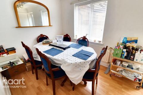 14 Verdant Vale, Northampton, NN4 0SQ