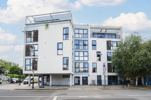 1 bedroom flat for sale, Trafalgar Point, Islington, London, N1