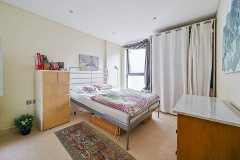 1 bedroom flat for sale, Trafalgar Point, Islington, London, N1