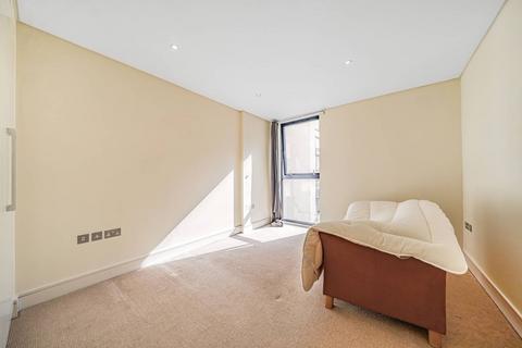 1 bedroom flat for sale, Trafalgar Point, Islington, London, N1