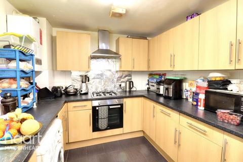 2 bedroom apartment for sale, Wheatstone Close, SLOUGH