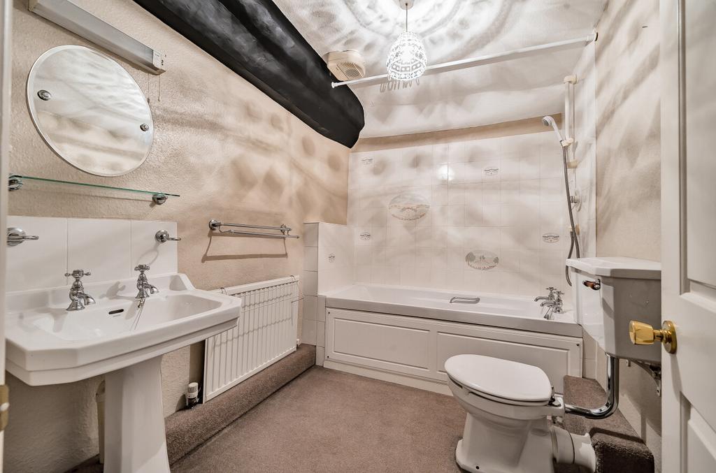 Ensuite